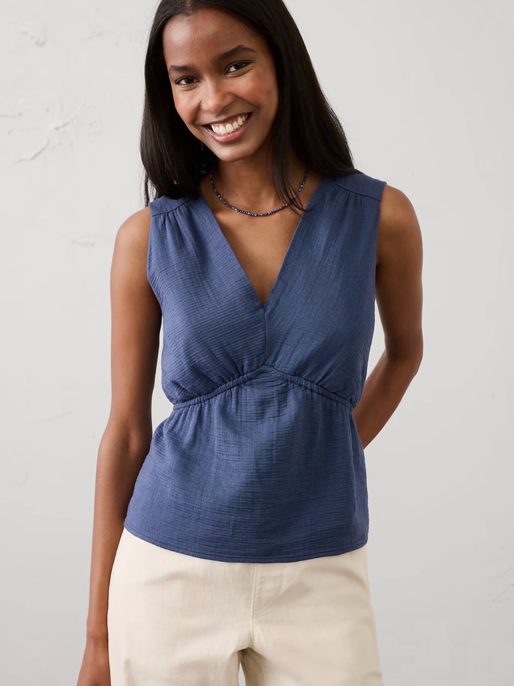 NWT Banana Republic Gauze V Neck Top Sz Large